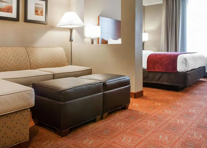 Comfort Suites Farmington