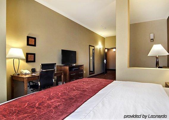 Comfort Hotel Farmington