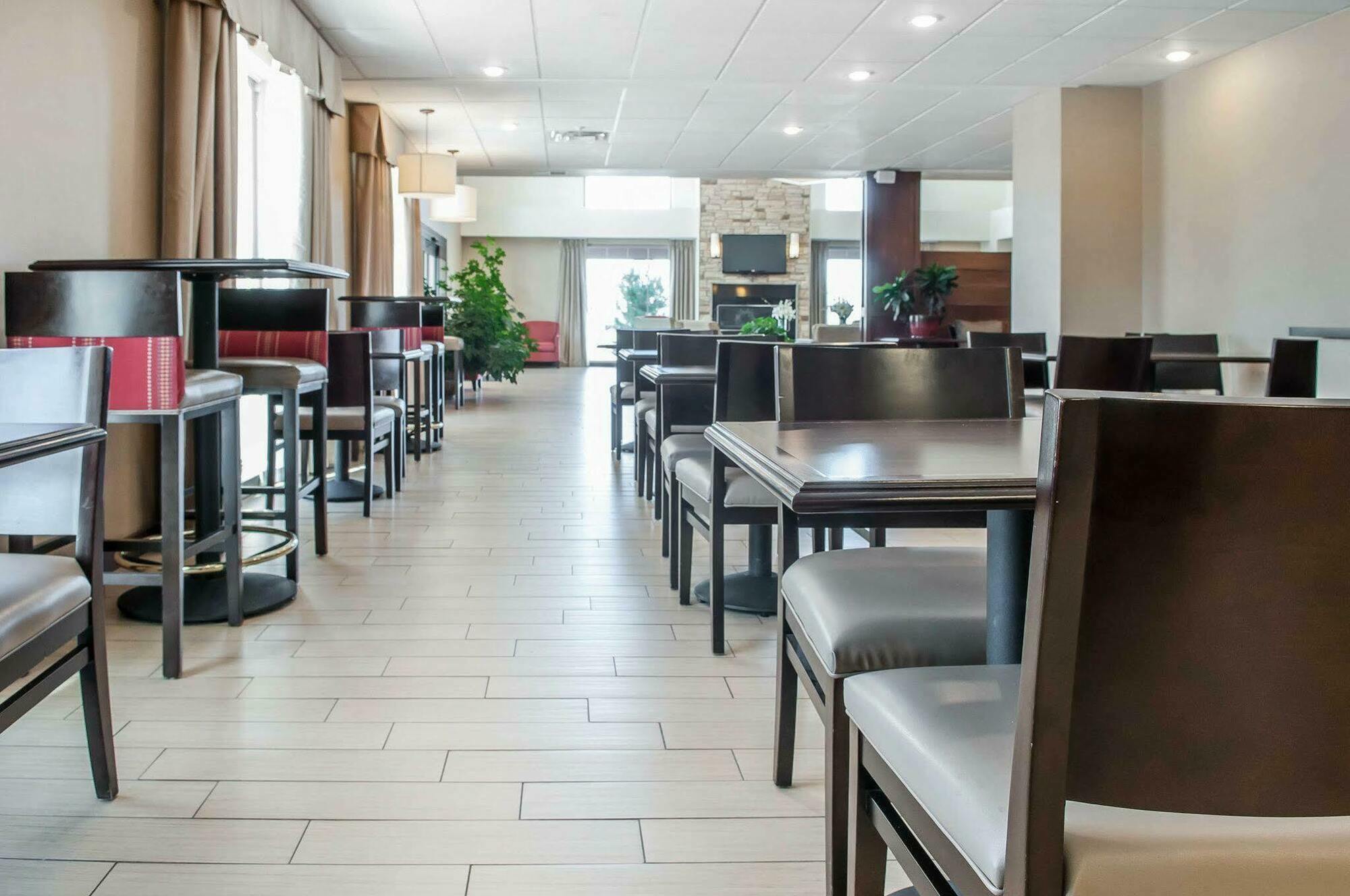 Hotel Comfort Farmington